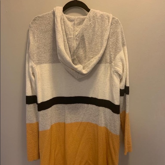 Cardigan - Picture 2 of 2